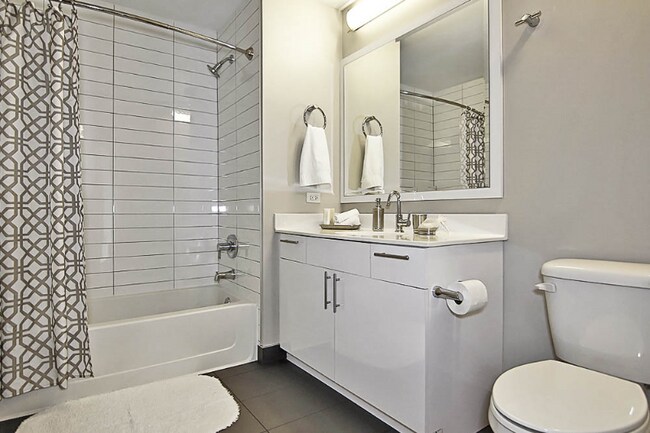 Foto del edificio - 1212 N Wells St
