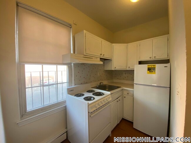 Building Photo - 74 S Huntington Ave