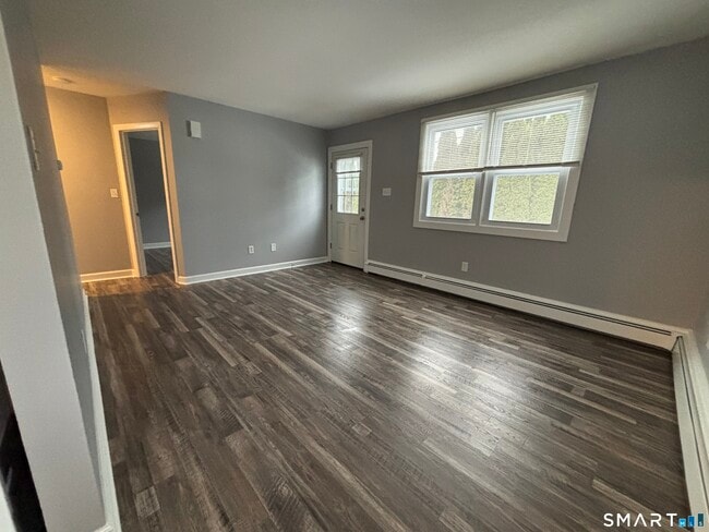 Foto del edificio - 142 Meridian St