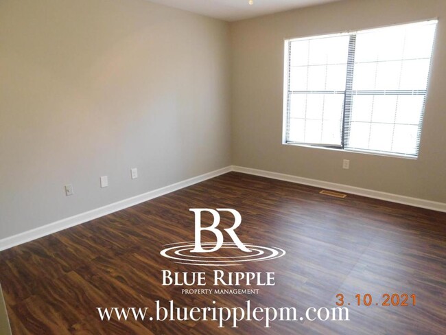 Building Photo - 1143 Love St Unit A