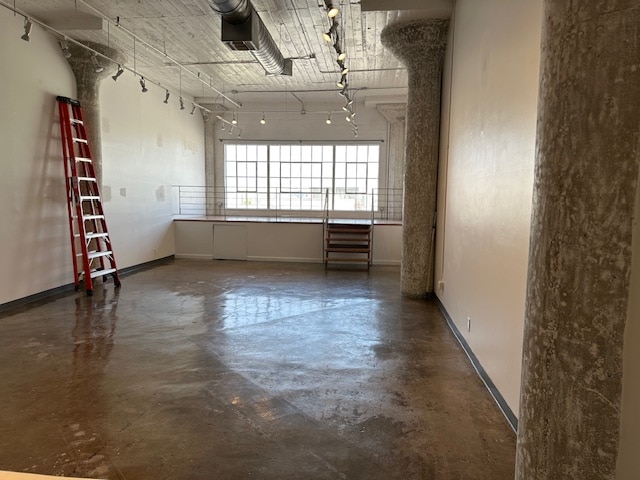 Building Photo - 1308 Factory Pl