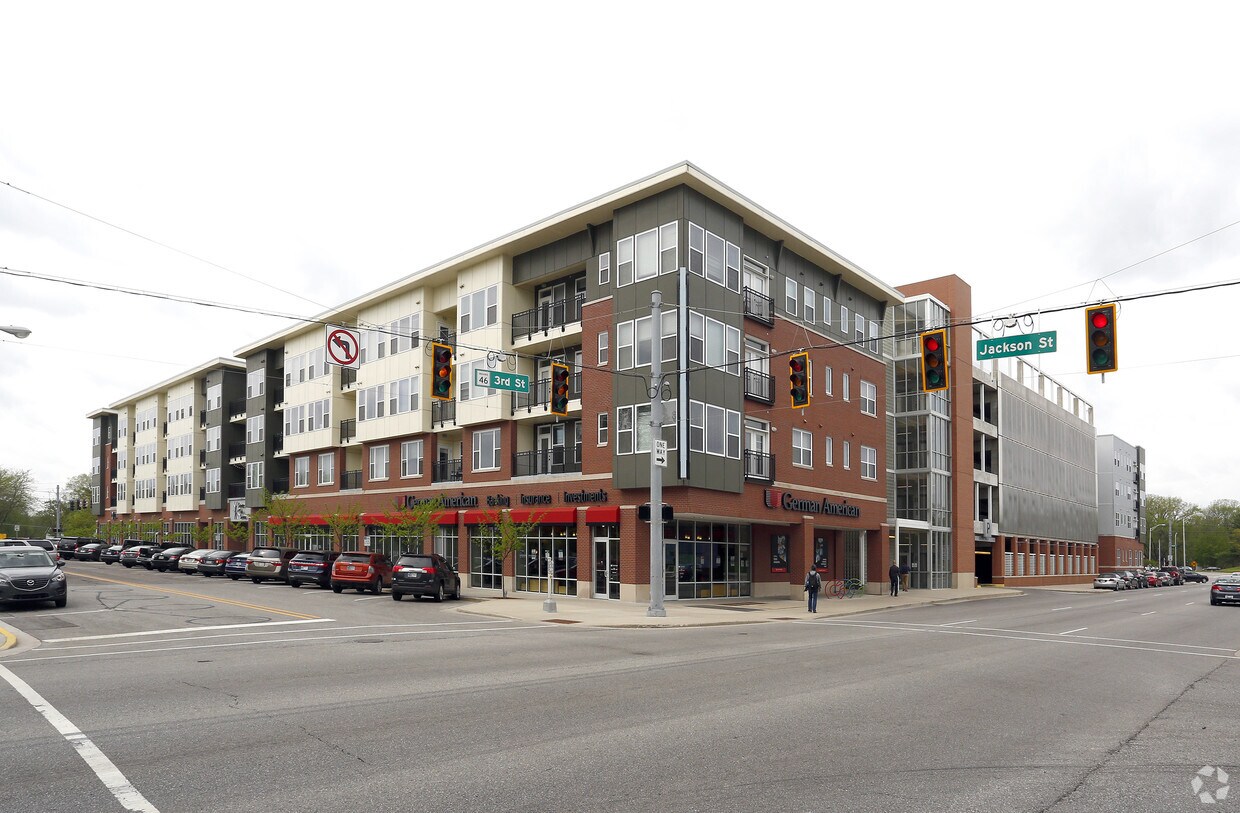 The Cole Apartments Columbus, IN