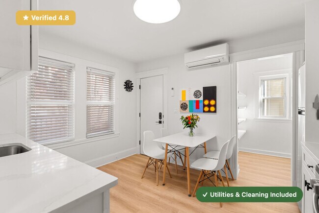 Foto del edificio - New RoostUp Furnished Private Bedroom with Private Bath near Savin Hill, Dorchester!