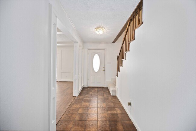 Foto del edificio - 1711 Woodland Springs St