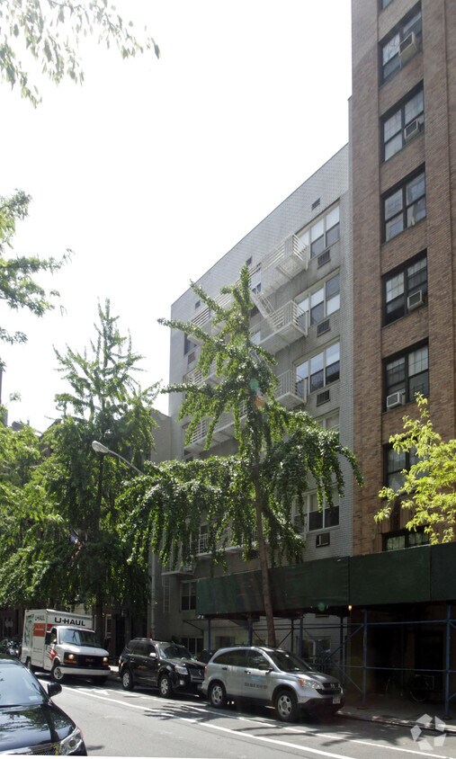 316 E 55th Street - 316 E 55th St