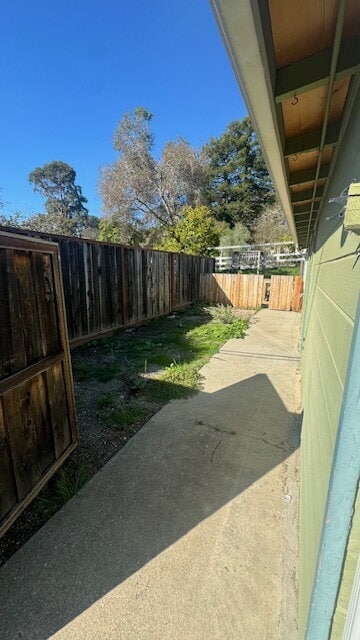 Foto del edificio - Move-in special: 50% off first month!  Pea...