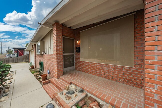 Foto del edificio - Charming 3 bedroom 1.5 bathroom home locat...