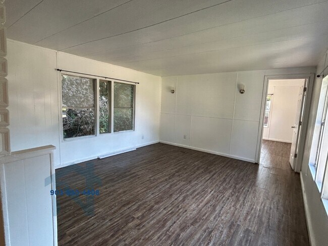 Foto del edificio - 605 W Taylor St