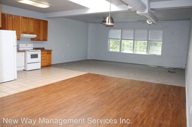 Building Photo - Studio, 1 bath House - 777-201 Railroad Av...