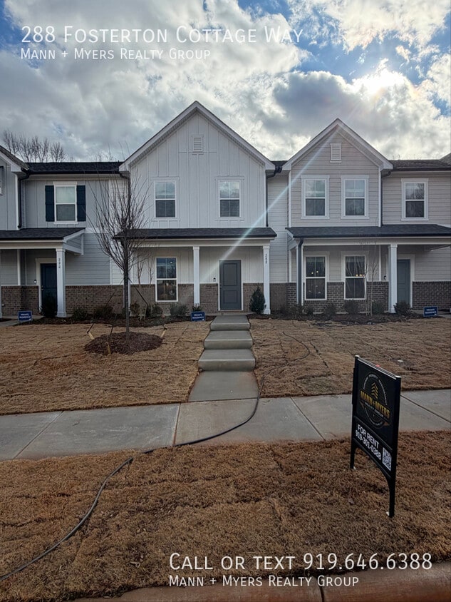 Primary Photo - 288 Fosterton Cottage Wy