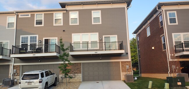 Building Photo - 13841 Gatsby Dr