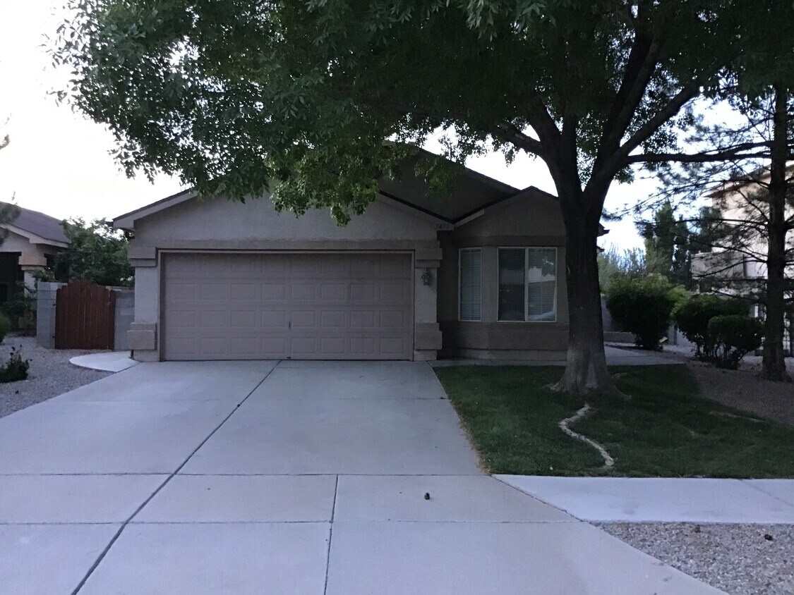 3433 Hunters Meadows Circle NE House for Rent in Rio Rancho, NM