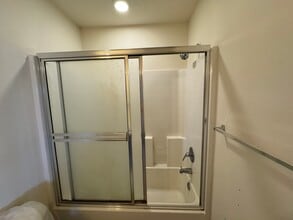 Building Photo - 1402 Fianna Place Ct