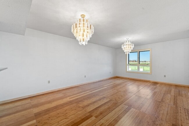 Foto del edificio - 165 Cottage St