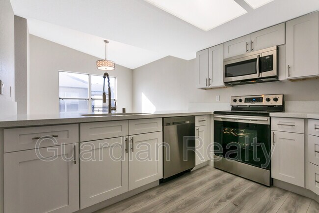 Building Photo - 6250 W Flamingo Rd