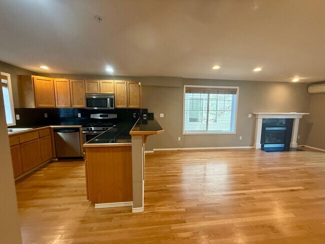 Foto del edificio - Greenlake Townhome