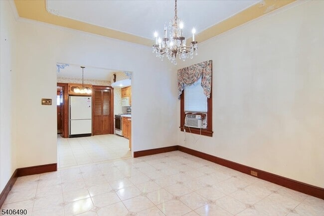 Foto del edificio - 124 Colfax Ave