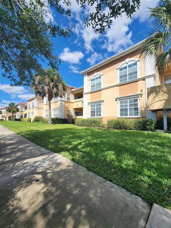 Building Photo - 1030 Villagio Cir