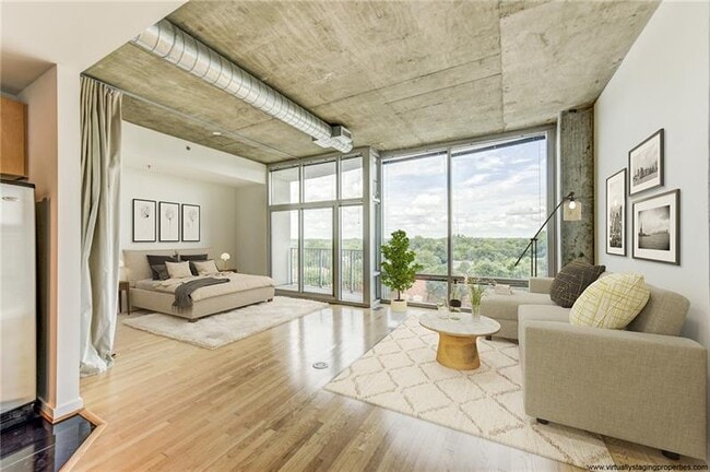 Foto del edificio - 923 Peachtree St NE
