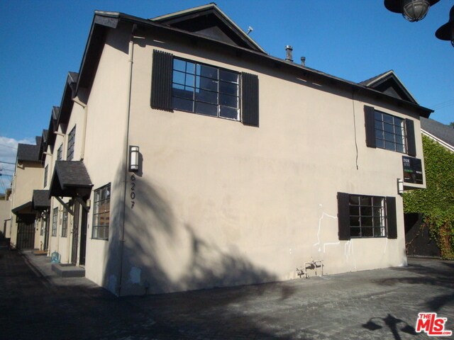 Primary Photo - 6207 Banner Ave