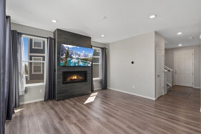 Building Photo - 4115 Chasm Lk Dr