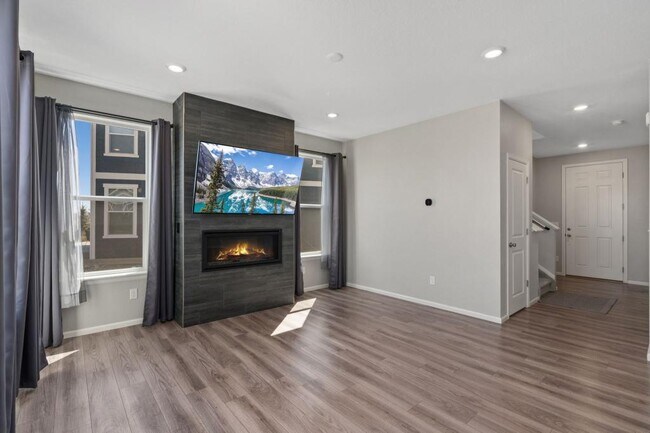 Foto del edificio - 4415 Chasm Lk Dr