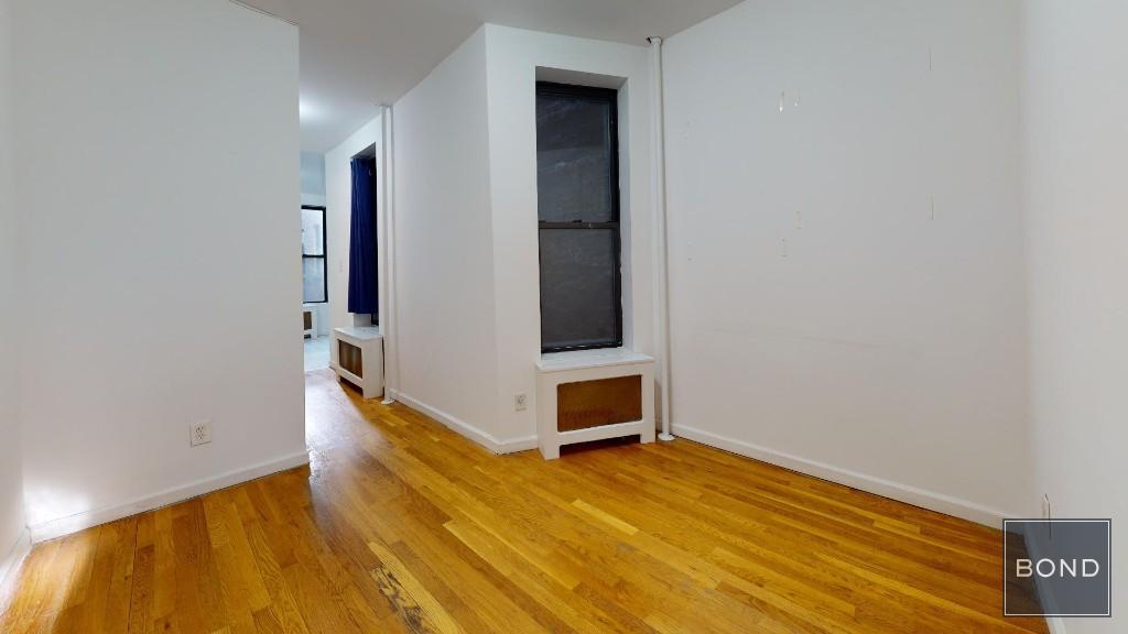 Foto del edificio - 218 E 85th St