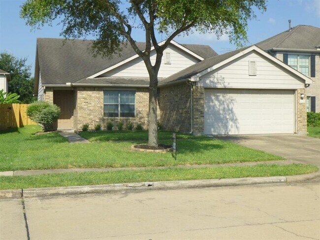 Building Photo - 1106 Americana Dr
