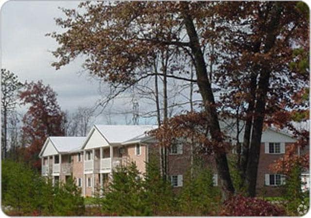 Building Photo - Crivitz Estates