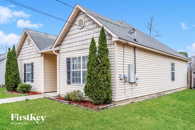 Foto del edificio - 243 Davis Dr