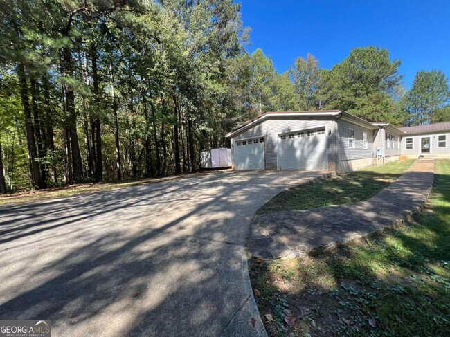Building Photo - 4310 Cashtown Rd