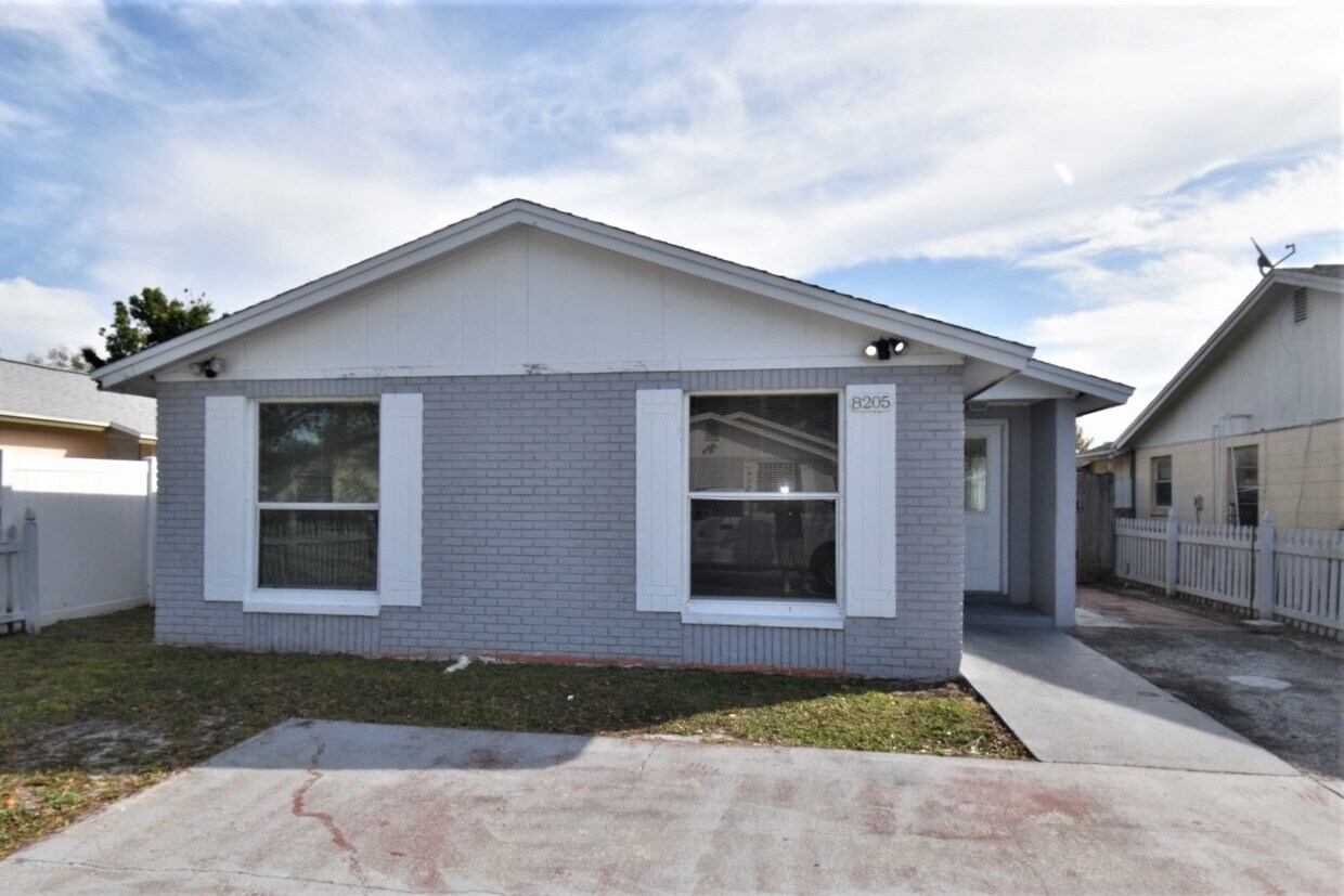 8206 Olivewood Pl, Tampa, FL 33615 House Rental in Tampa, FL