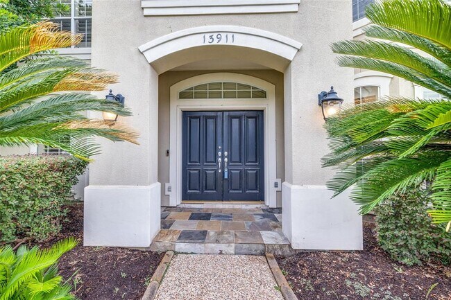 Foto del edificio - 13911 Royal Springs Ct