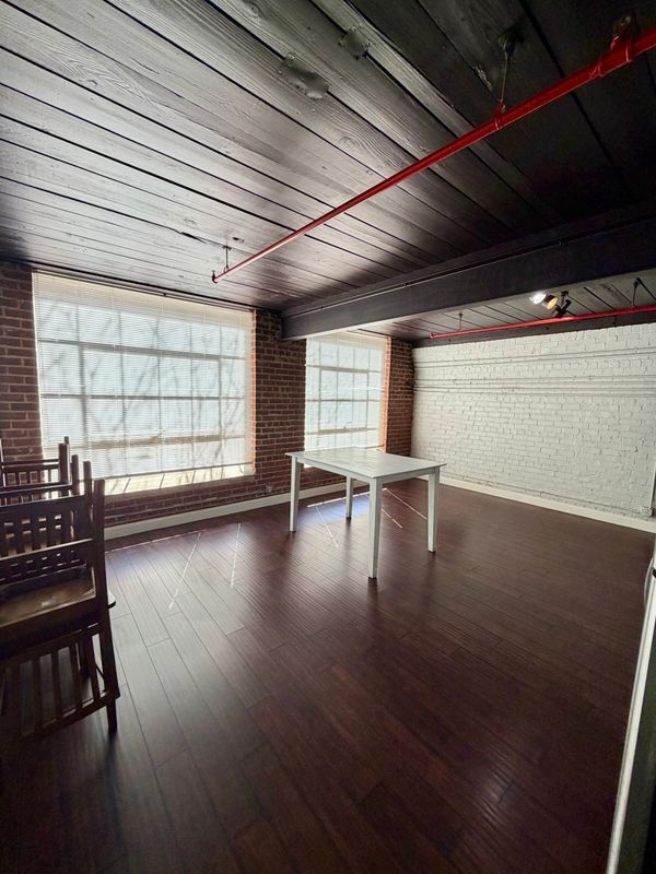 Building Photo - 301 Bradley St