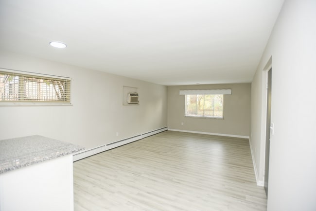 Building Photo - 3534 Zumstein Ave