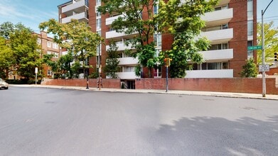 Building Photo - 29 Concord Ave