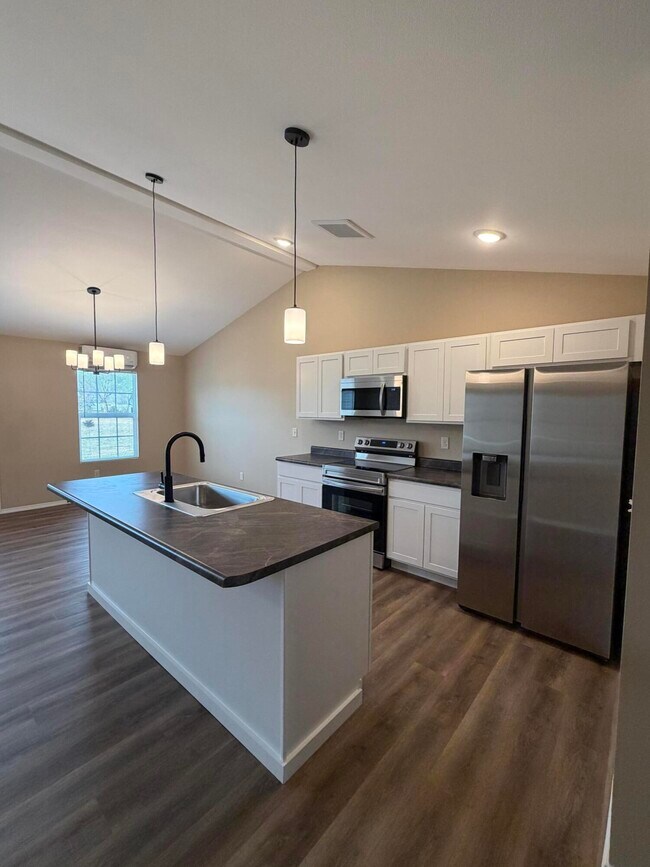 Foto del edificio - 174 Ruby Ln