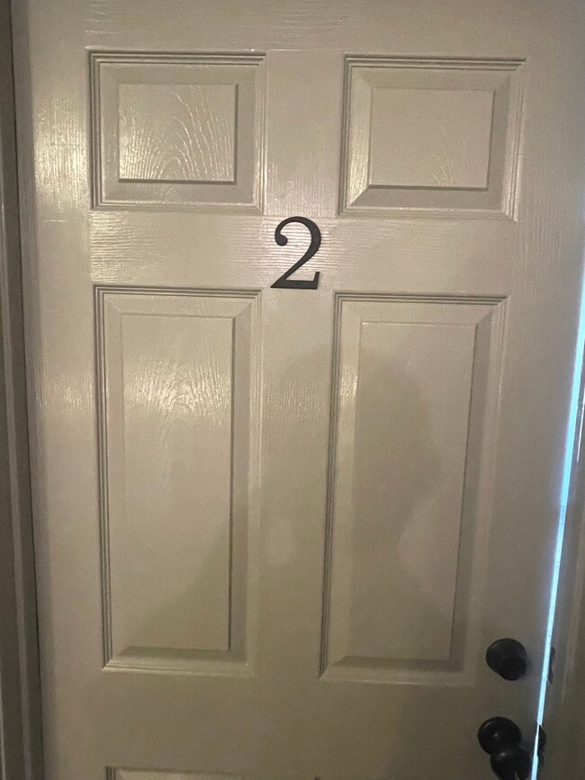 Building Photo - 105 Tomlinson Dr