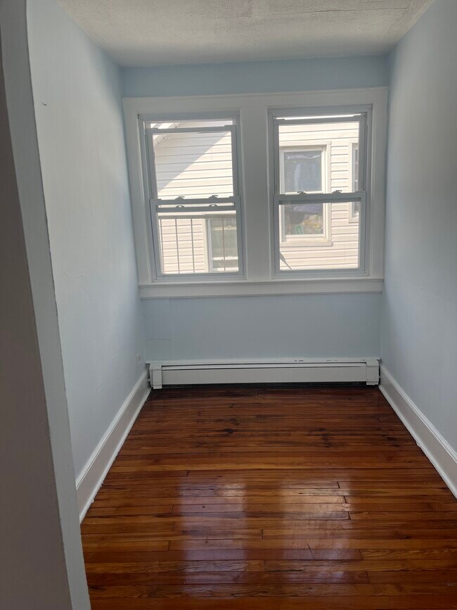 Building Photo - 184 Huntington Terrace