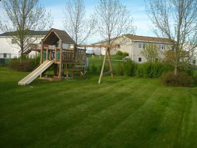 Foto del edificio - 3029 Stonewall Dr