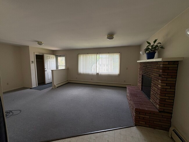 Building Photo - 145 East Ave