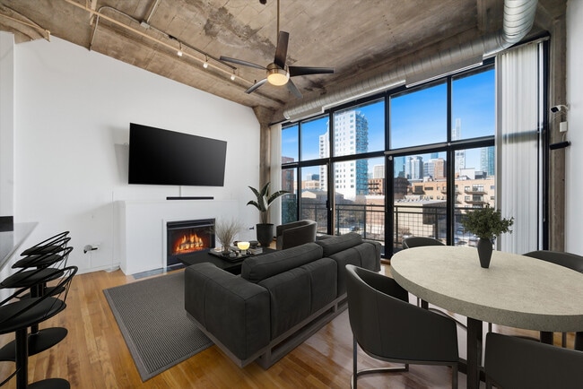 Building Photo - 1727 S Indiana Ave