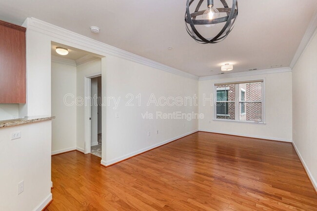 Building Photo - 2101 N Monroe St