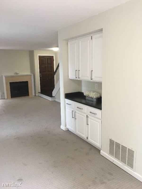 Building Photo - 2 br, 2.5 bath Townhome - 574 Pimlico Court