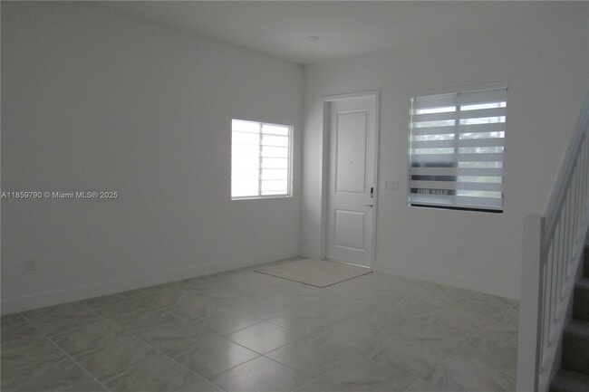 Foto del edificio - 11998 SW 232nd St