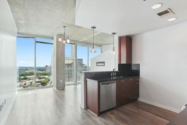 Foto del edificio - 3324 Peachtree Rd NE