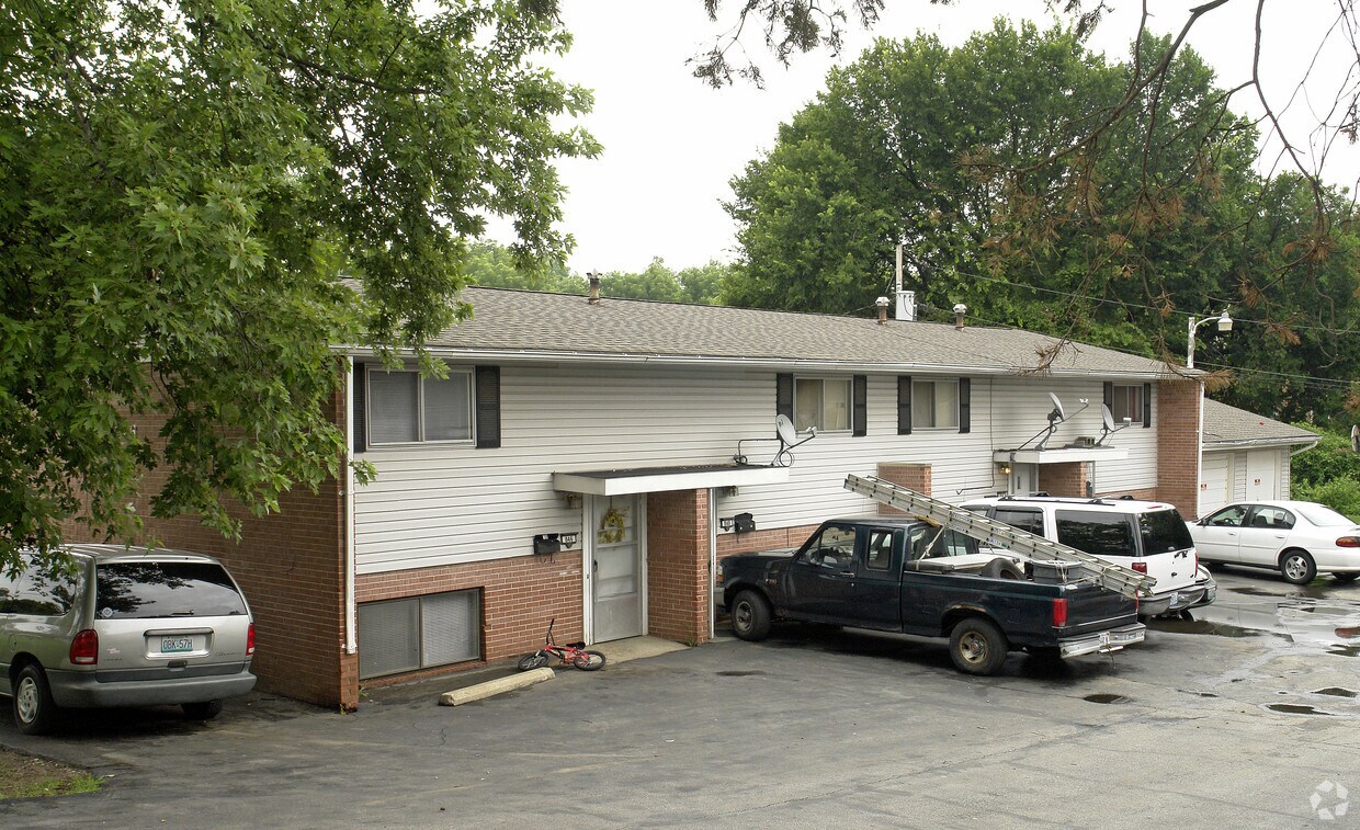 846 Cunningham Ave, Saint Charles, MO 63301 Apartments in Saint Charles, MO