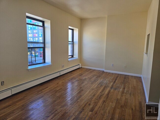 Foto del edificio - 1080 Dekalb Ave