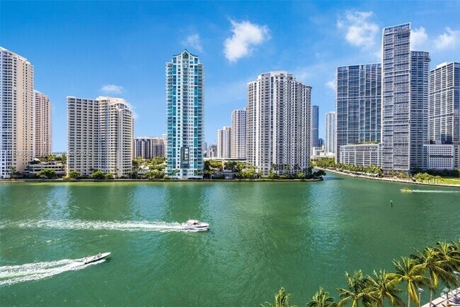 Building Photo - 325 S Biscayne Blvd