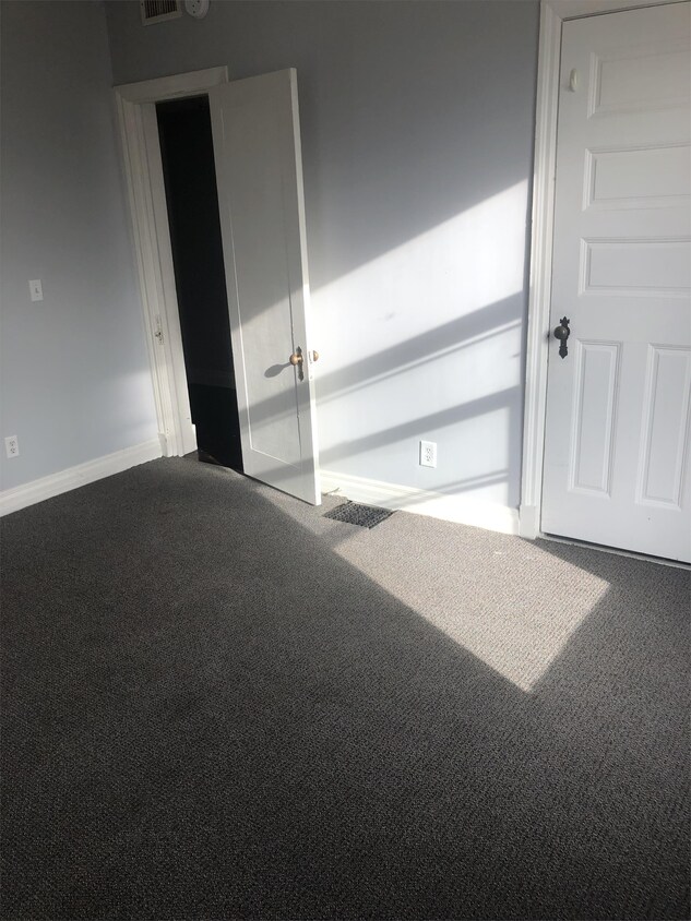 Building Photo - 3608 Jackson St